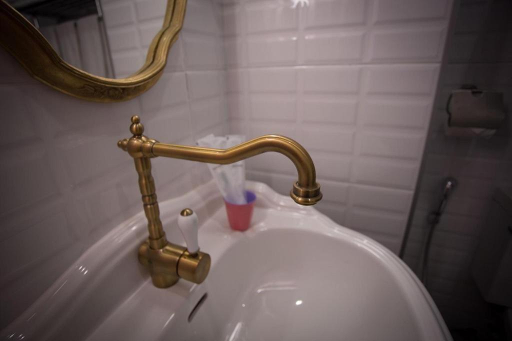 First House Hotel 3*