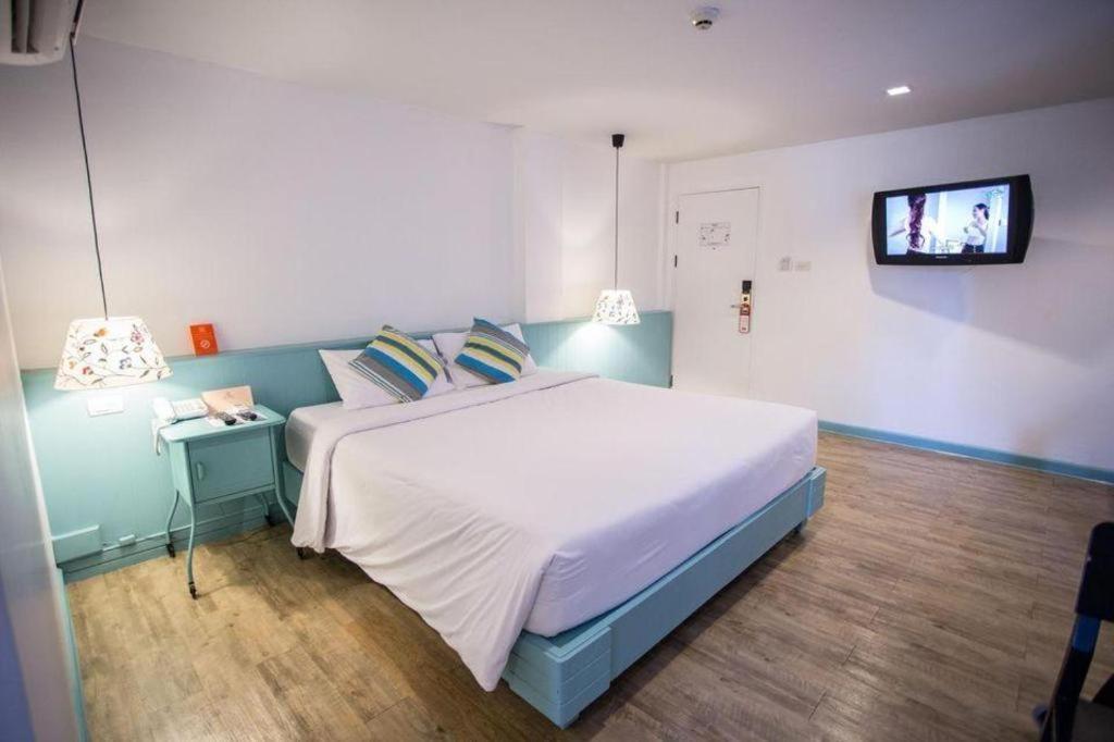 First House Hotel 3*