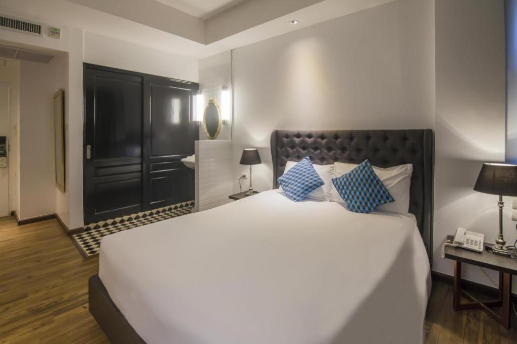 First House Hotel