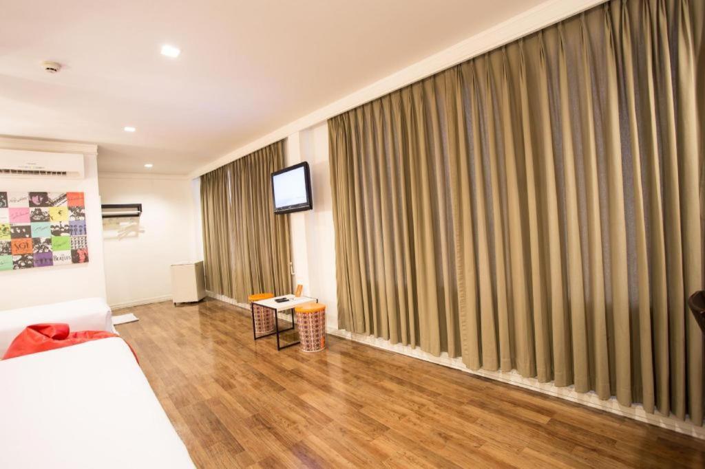 First House Hotel 3*