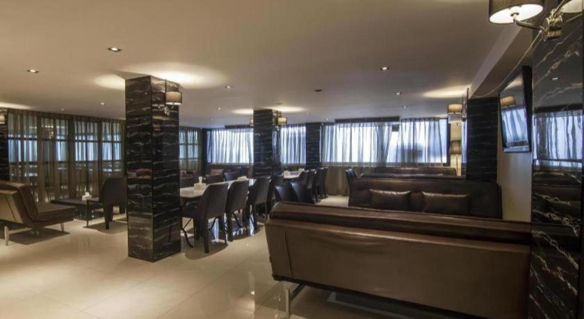 Hotel First House 3*
